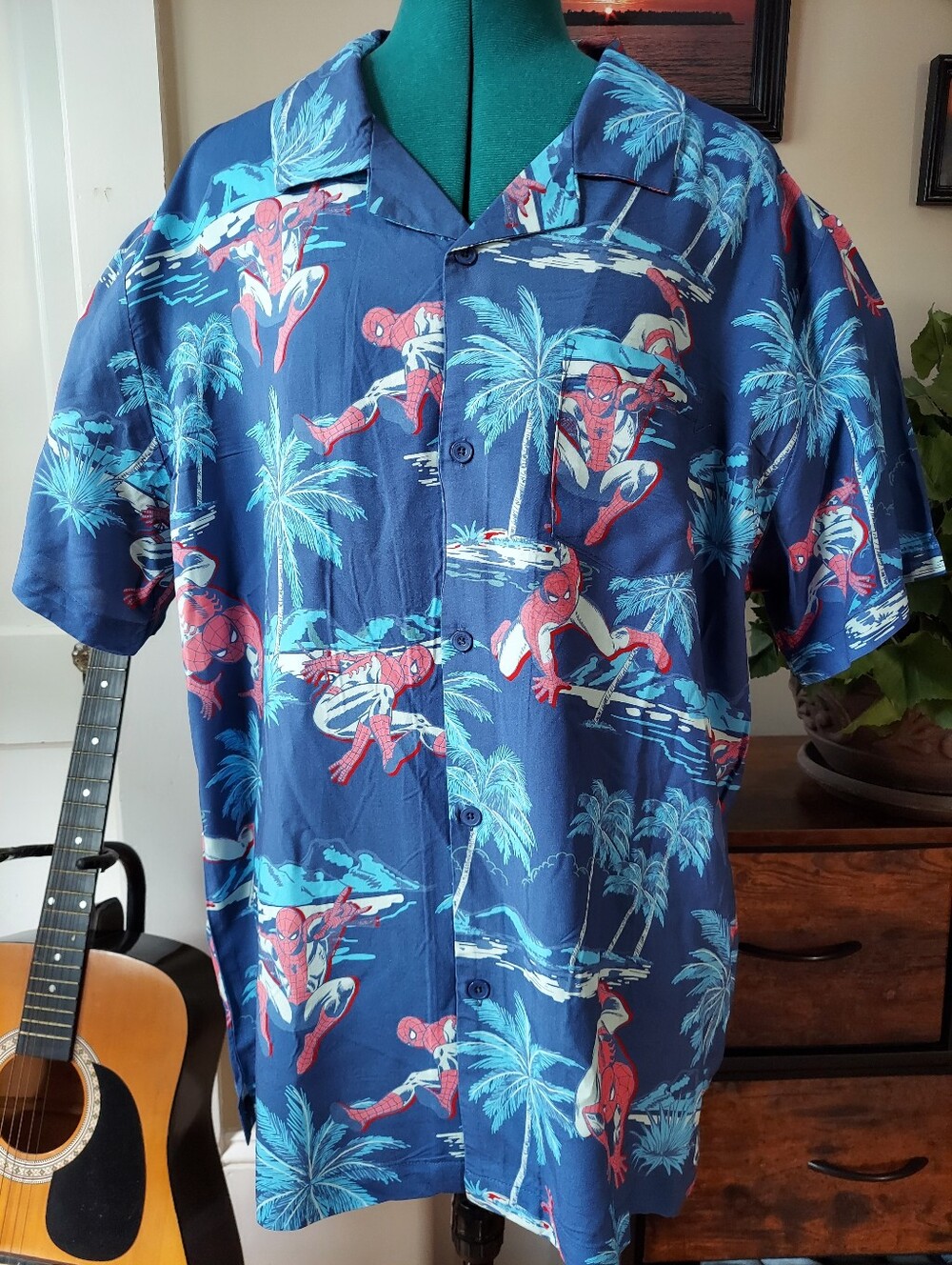 Marvel Spiderman Hawaiian Button-Down Shirt Men's XL